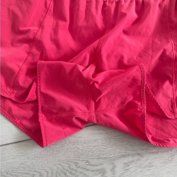 Lululemon Hotty Hot 4β Shorts Lip Gloss Pink - Picture 6 of 7